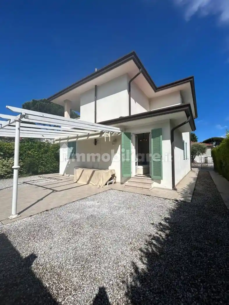 Villa in vendita a Pietrasanta