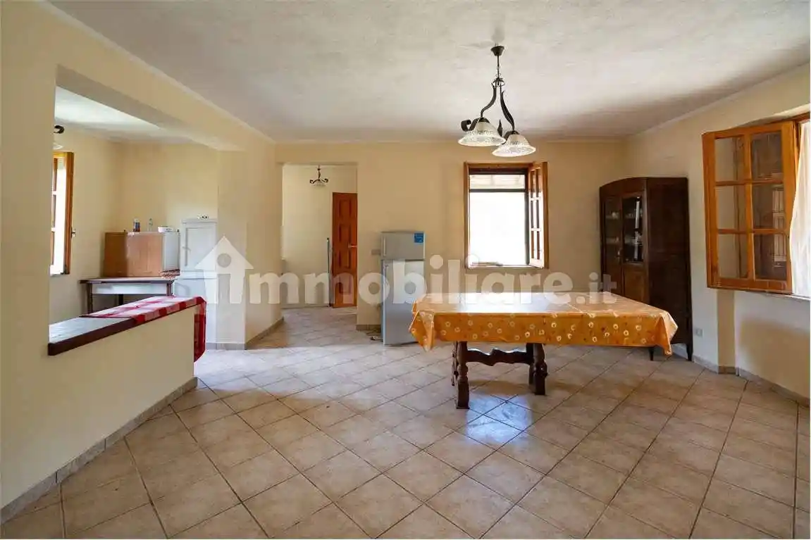 Casa indipendente in vendita a Pastena