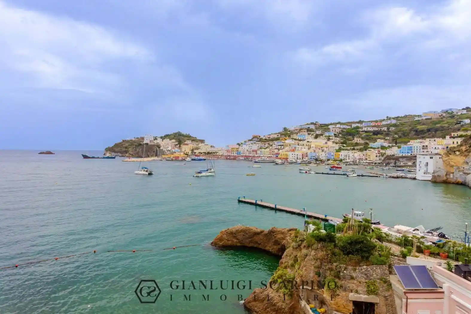Appartamento in vendita a Ponza