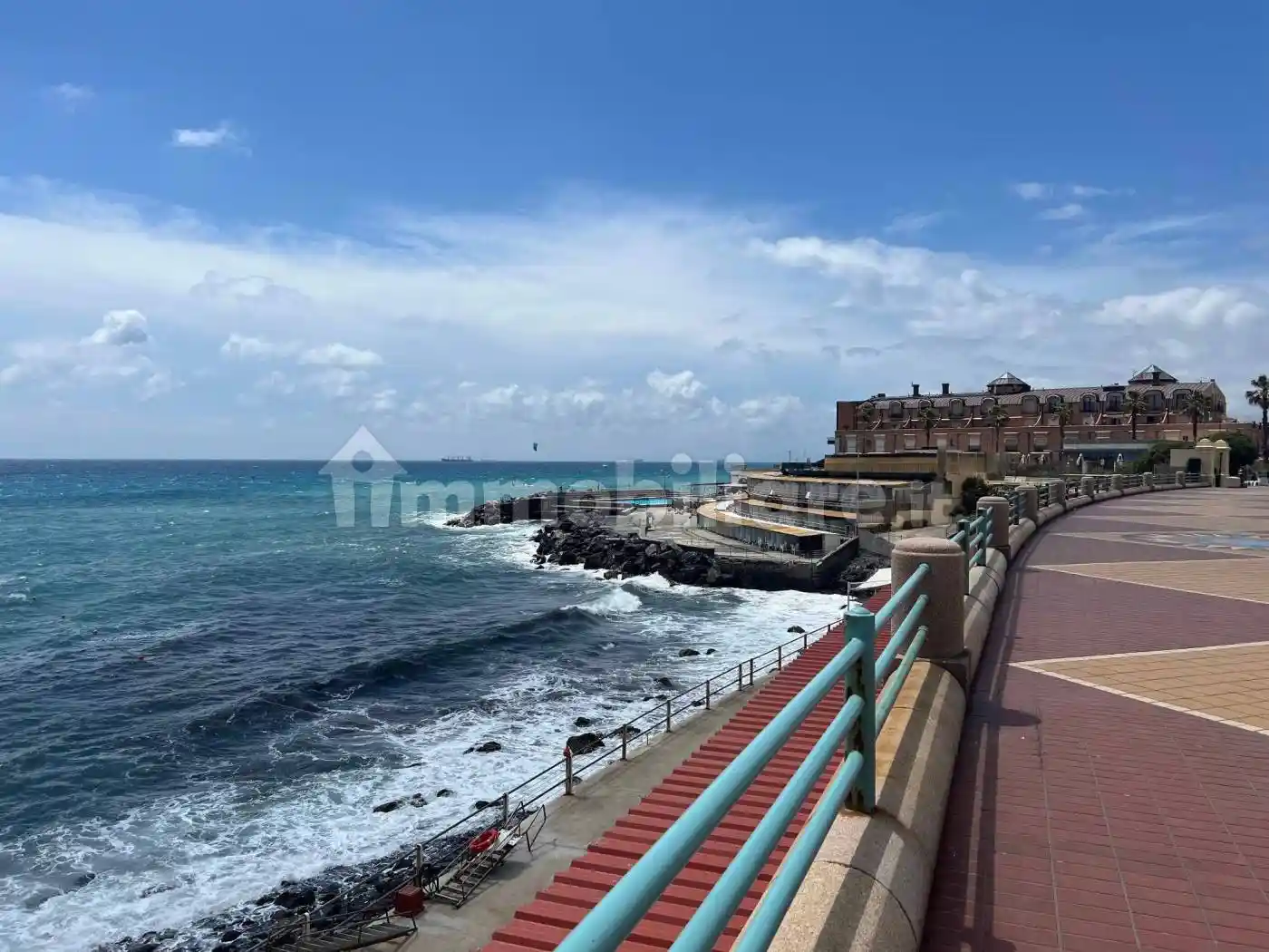 Appartamento in vendita a Genova
