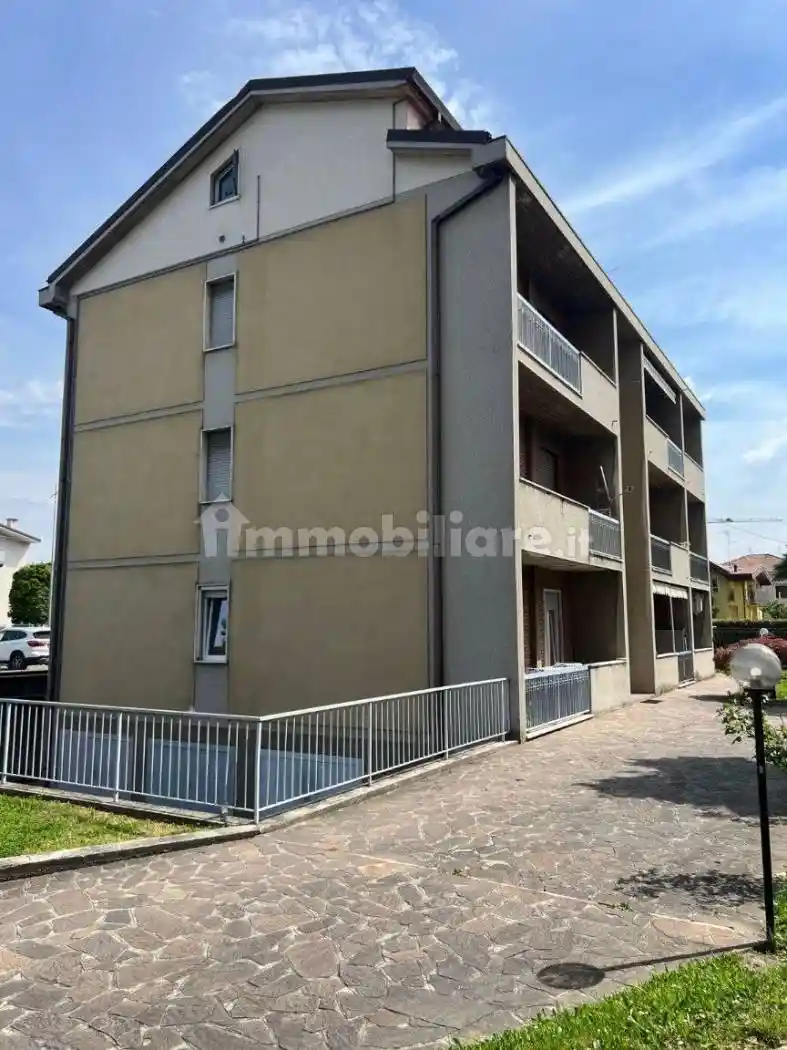 Appartamento in vendita a Urgnano