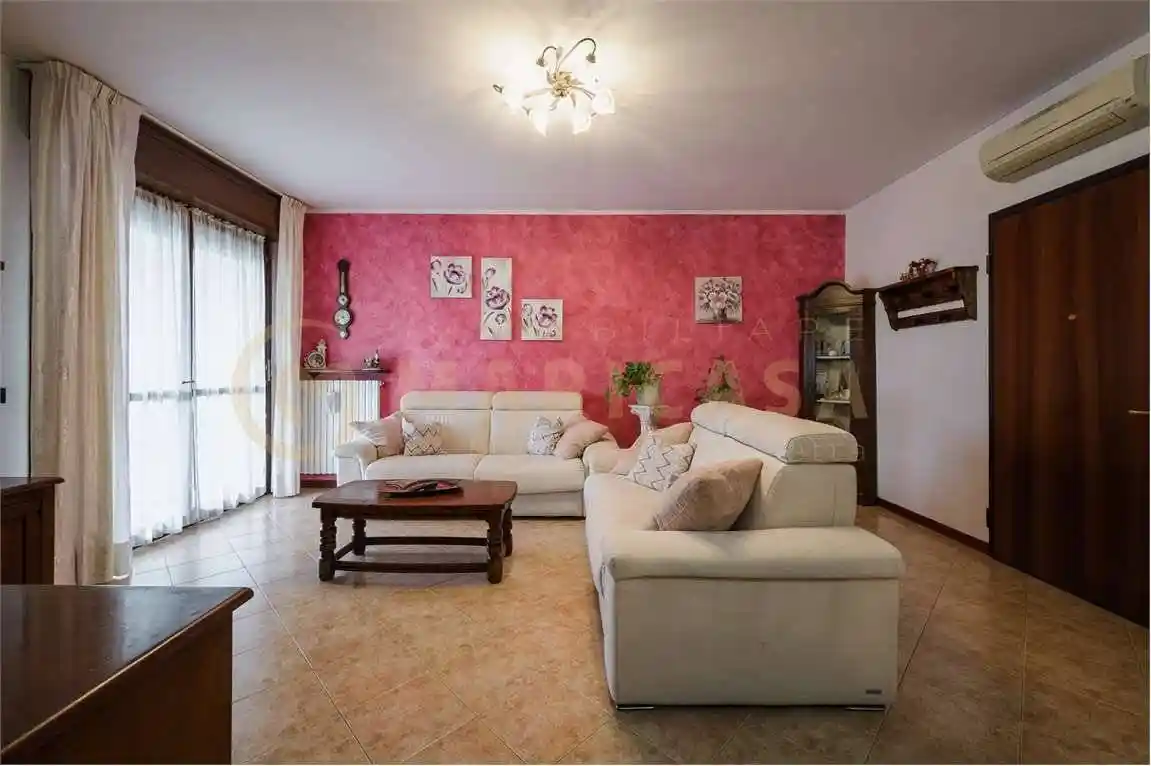 Appartamento in vendita a Modena