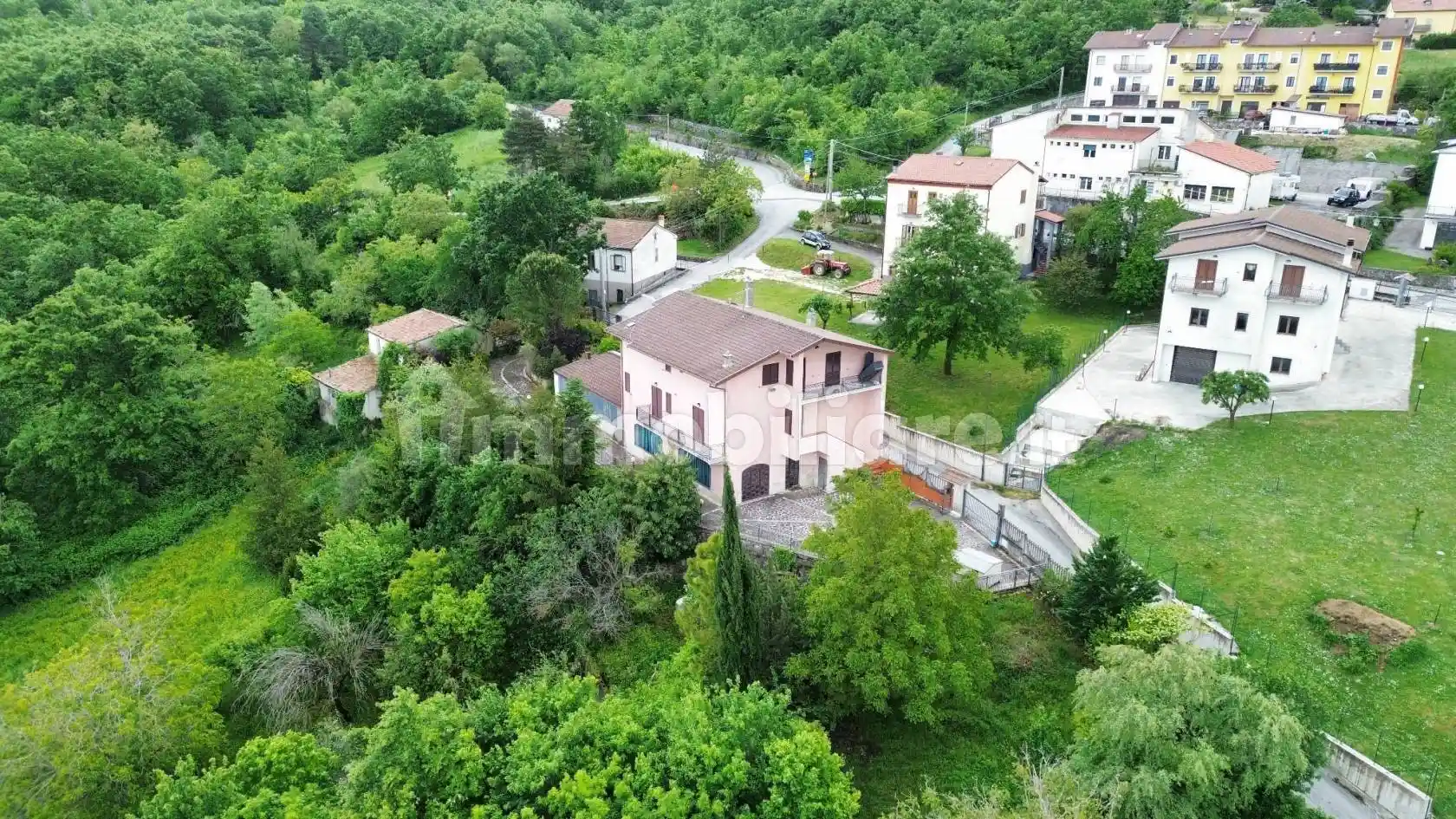 Villa in vendita a Guardiaregia