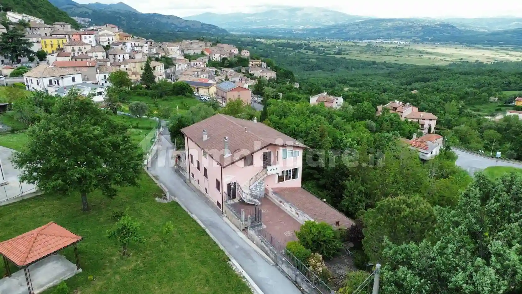 Villa - foto 2