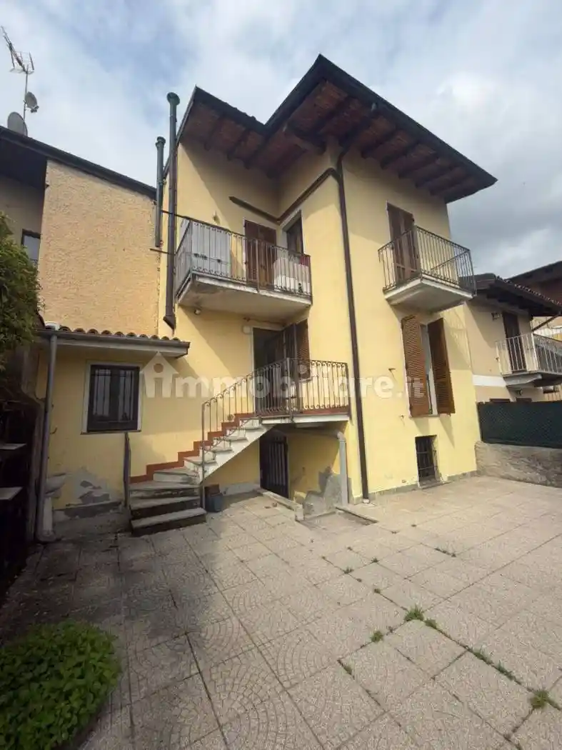 Appartamento in vendita a Arona