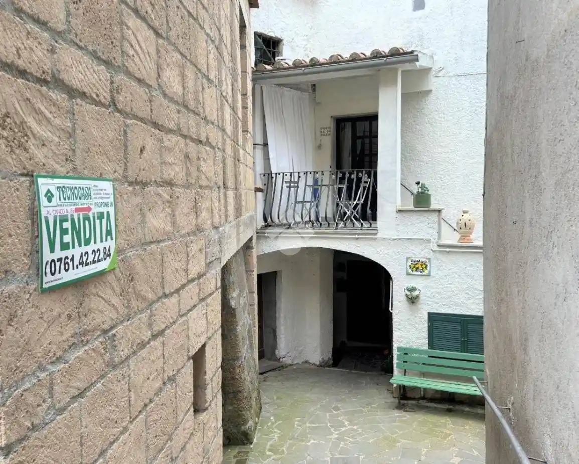 Appartamento in vendita a Ischia di Castro