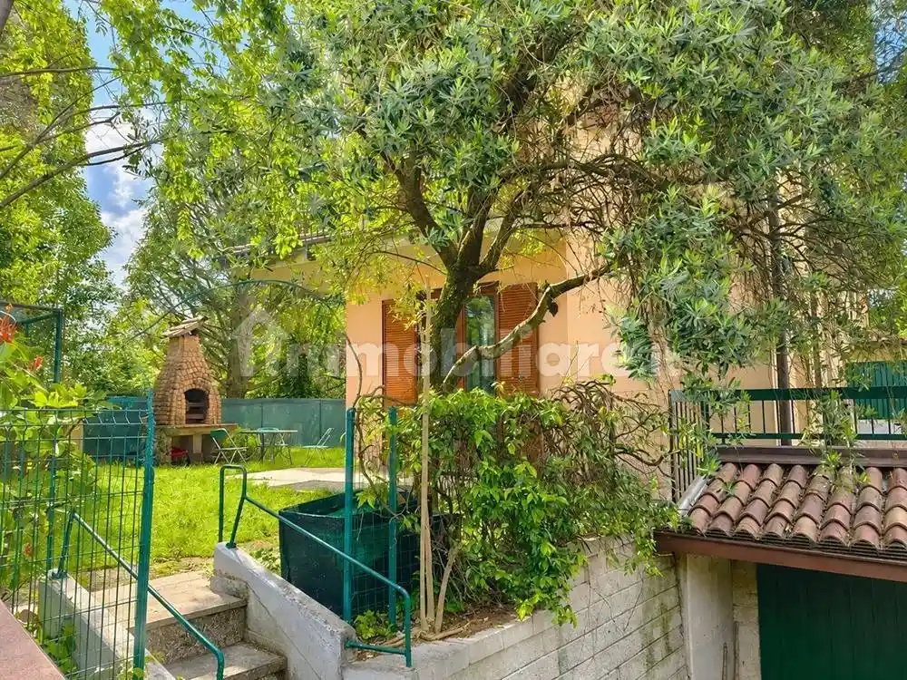 Villa in vendita a Appiano Gentile
