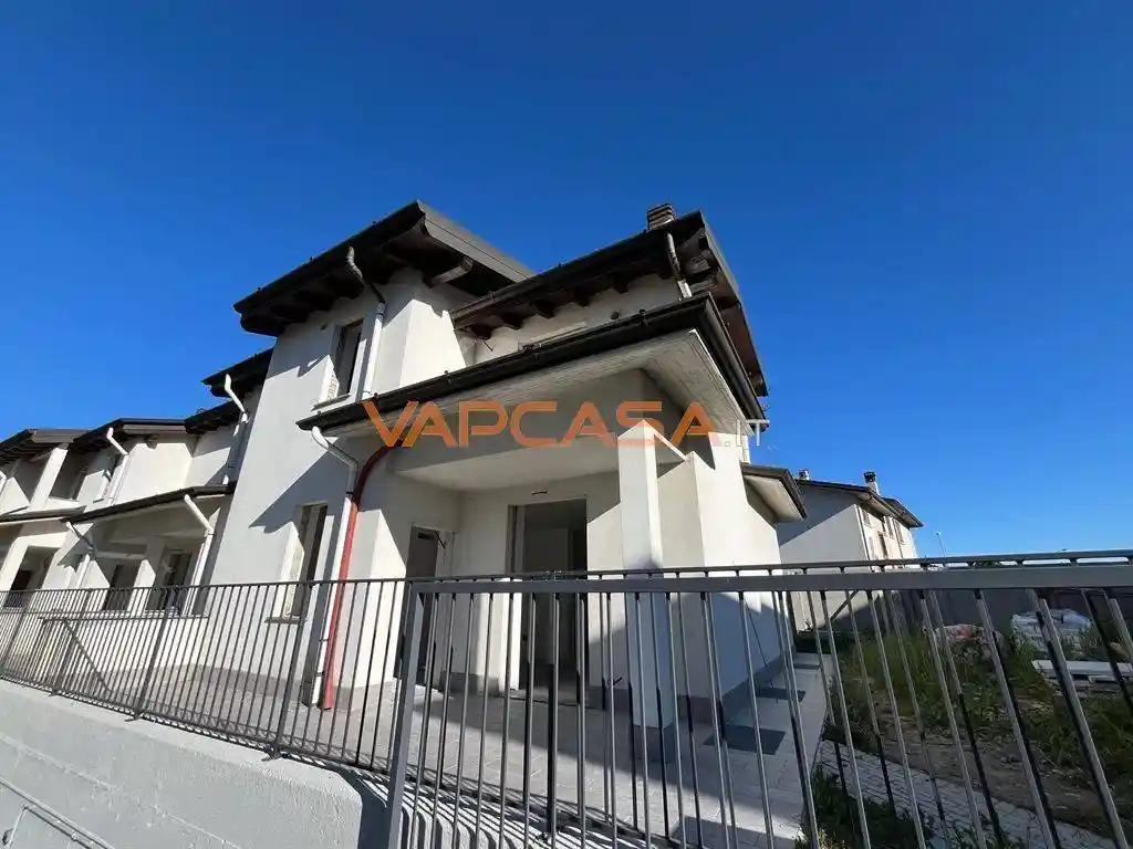 Villetta a schiera in vendita a Castel Rozzone