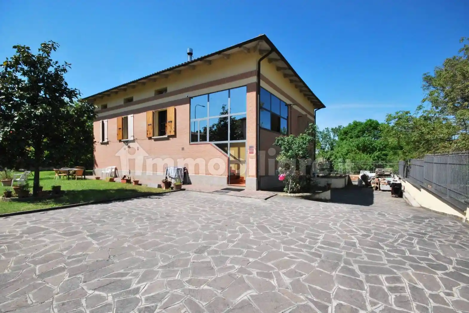 Villa in vendita a Valsamoggia