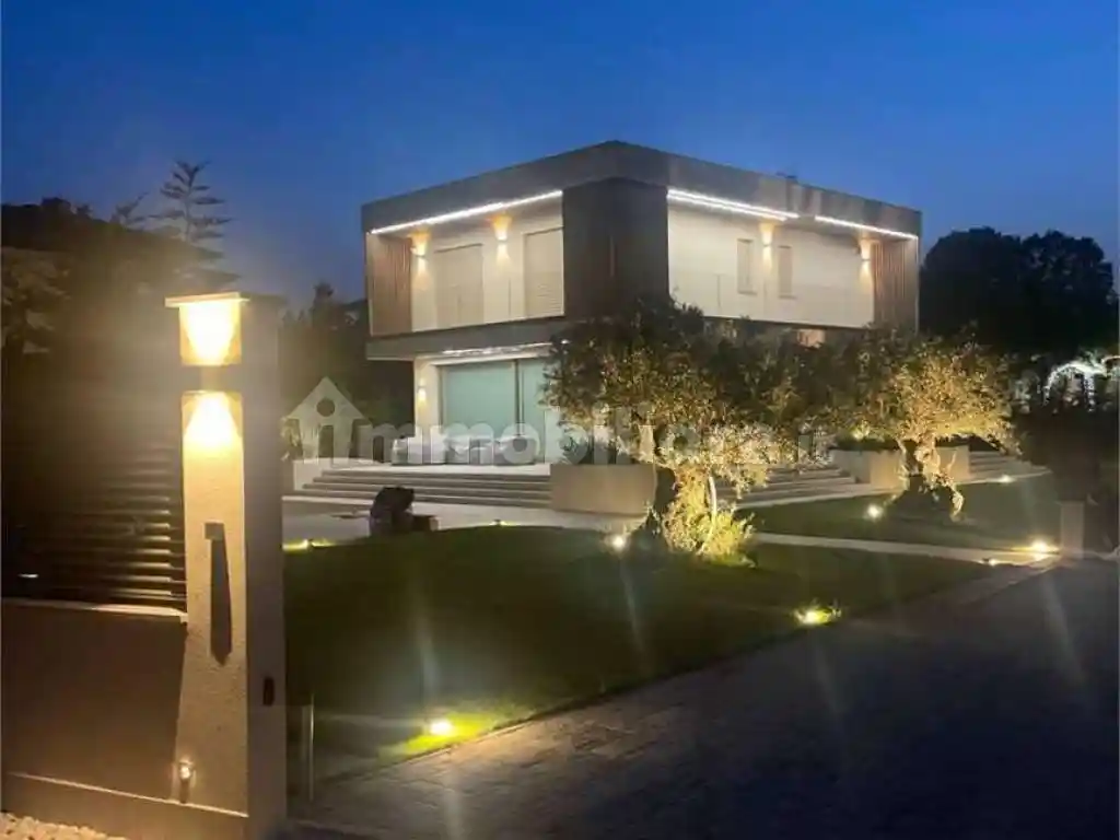 Villa in vendita a Forte dei Marmi