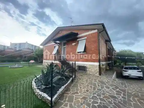 Villa in vendita a Chiari