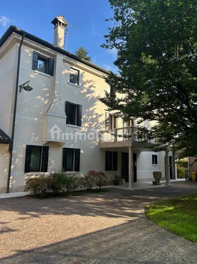 Villa in vendita a Treviso