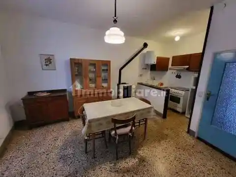 Appartamento in vendita a Rezzago