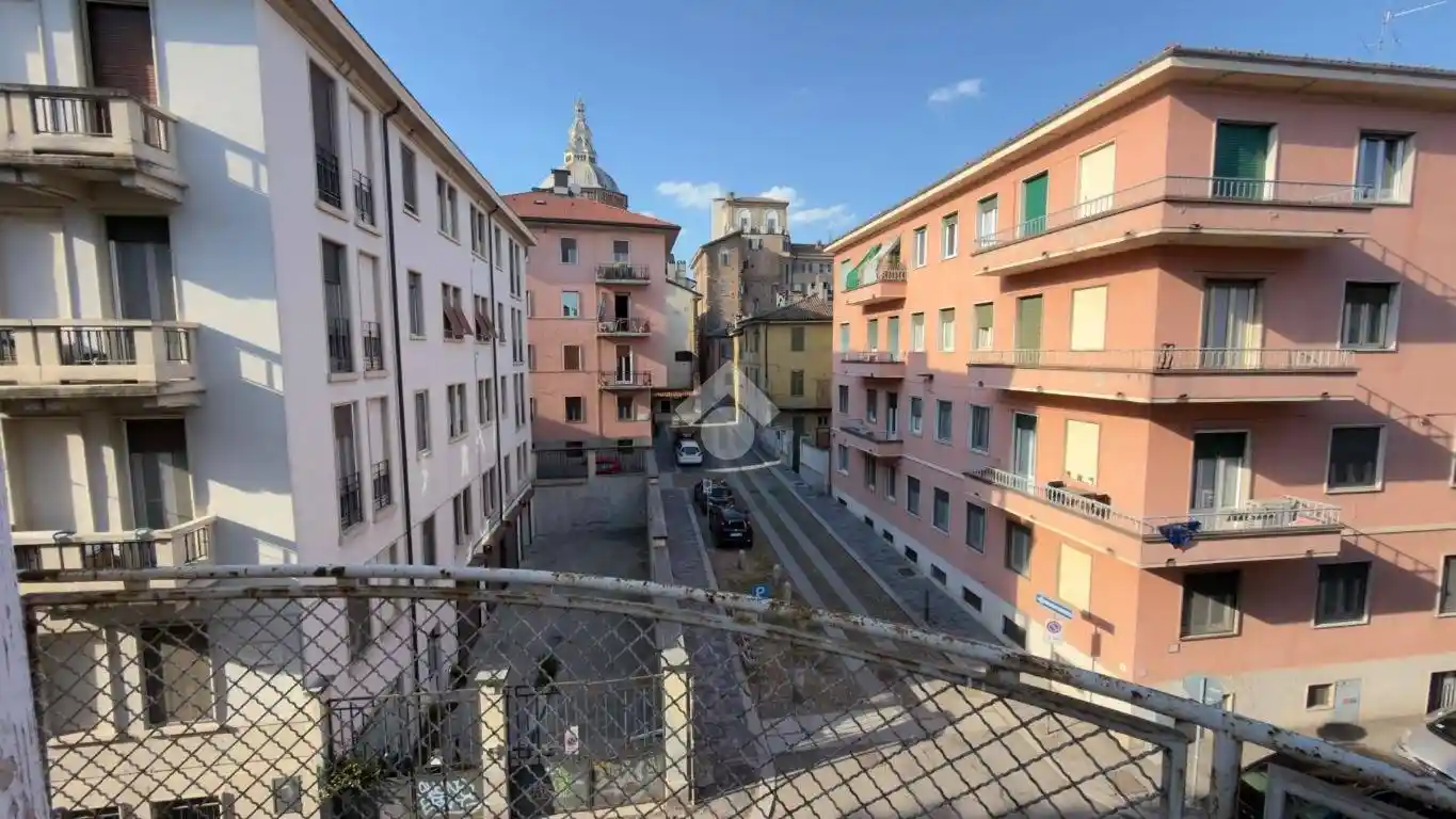 Appartamento in vendita a Pavia