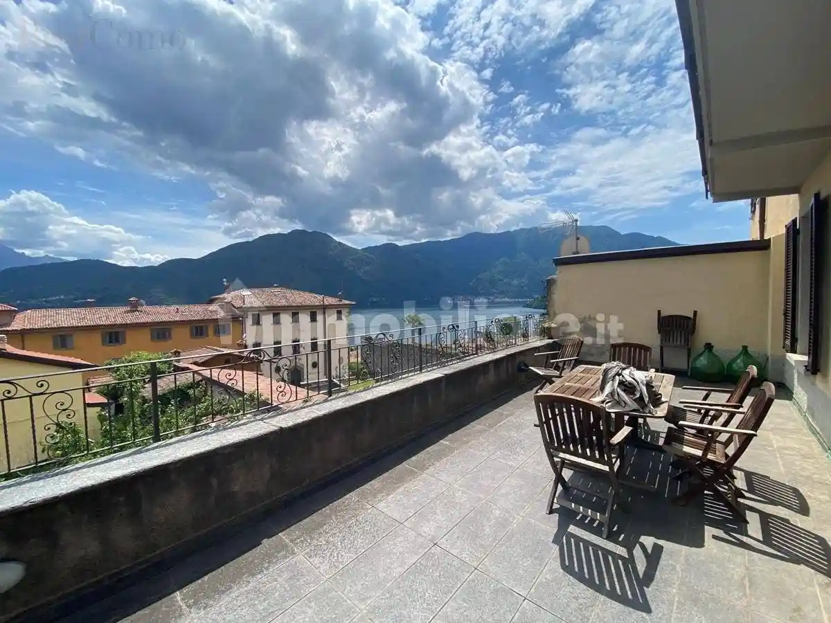 Appartamento in vendita a Tremezzina