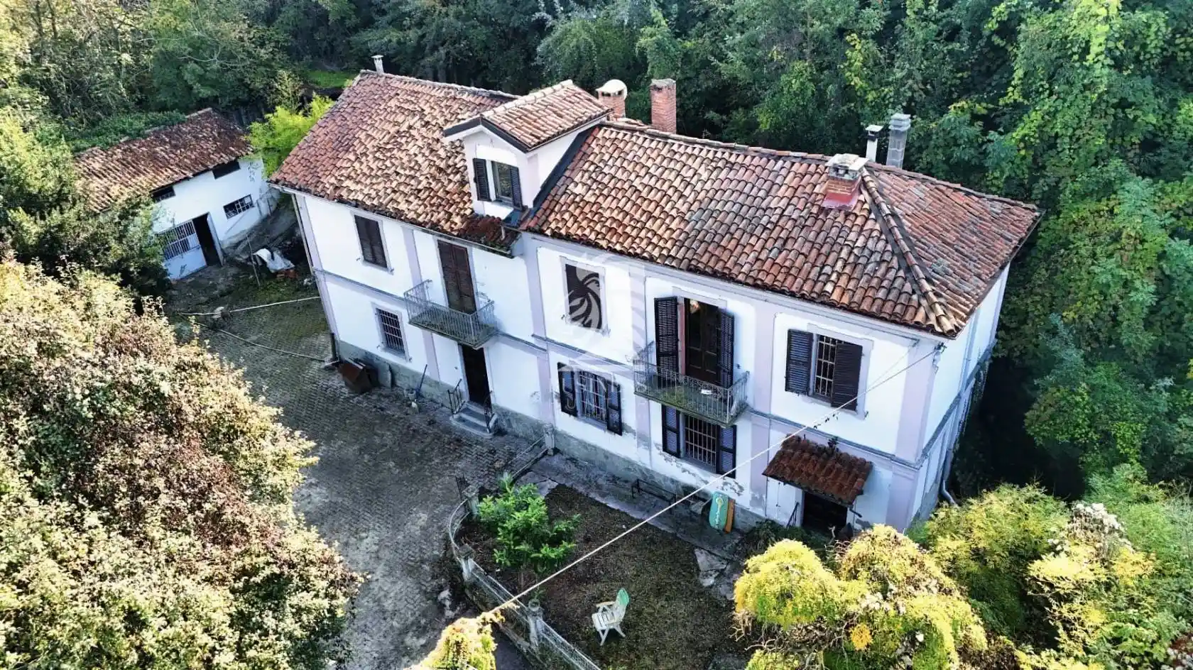 Rustico - Casale in vendita a Asti