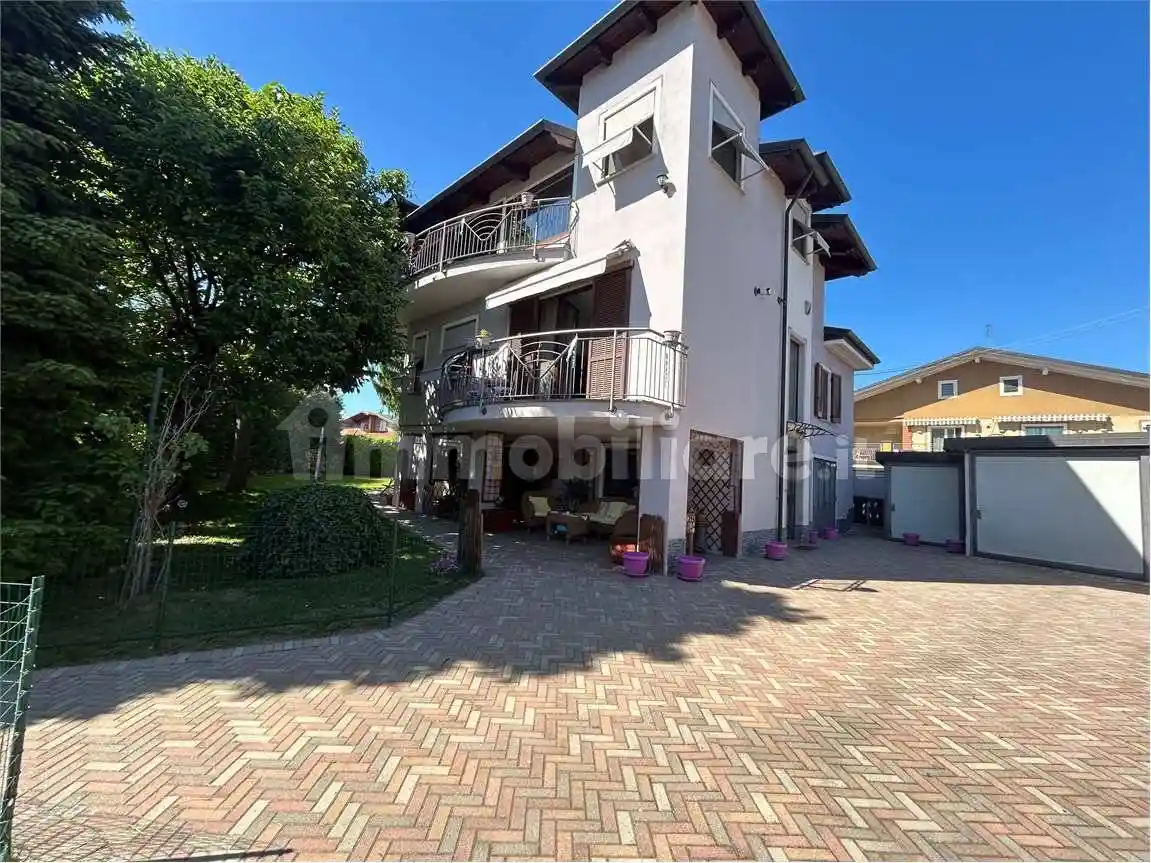 Villa in vendita a Cambiano