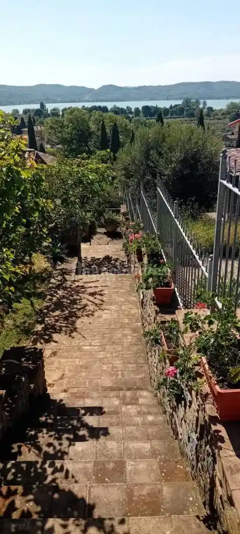 Villa in vendita a Passignano sul Trasimeno
