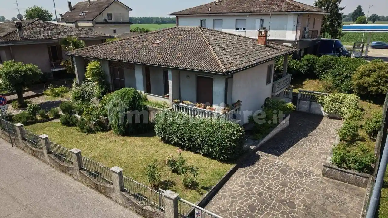 Villa in vendita a San Martino in Strada