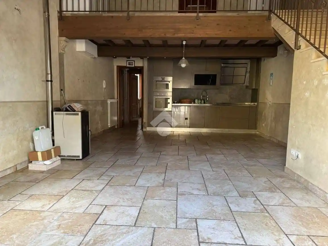 Casa indipendente in vendita a Ponte Buggianese