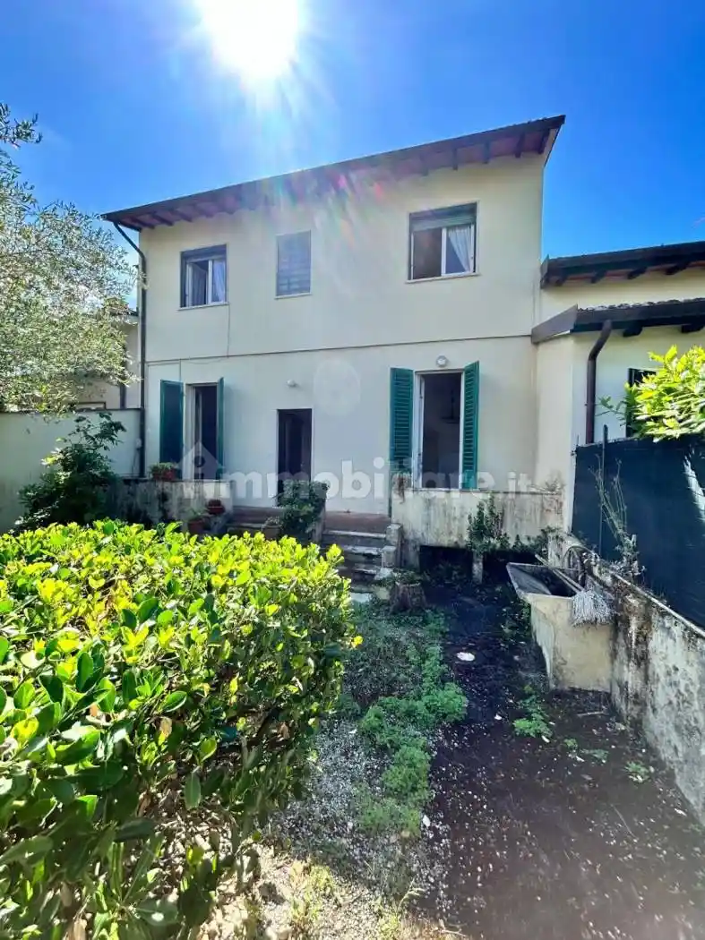 Villa in vendita a Pietrasanta