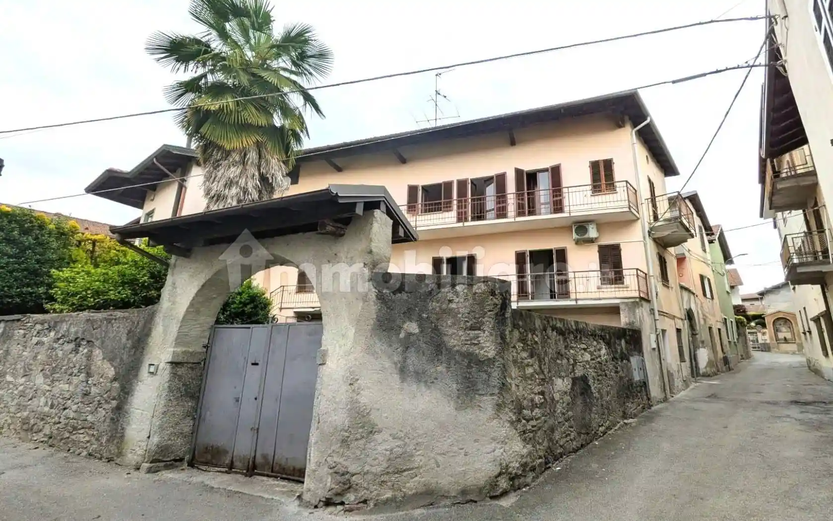 Casa indipendente in vendita a Invorio