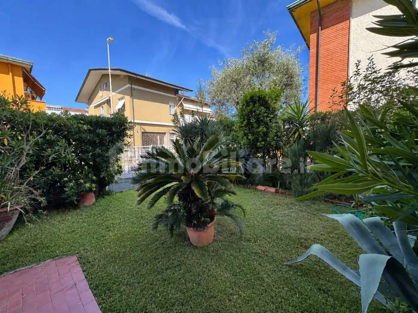 Appartamento in vendita a Viareggio