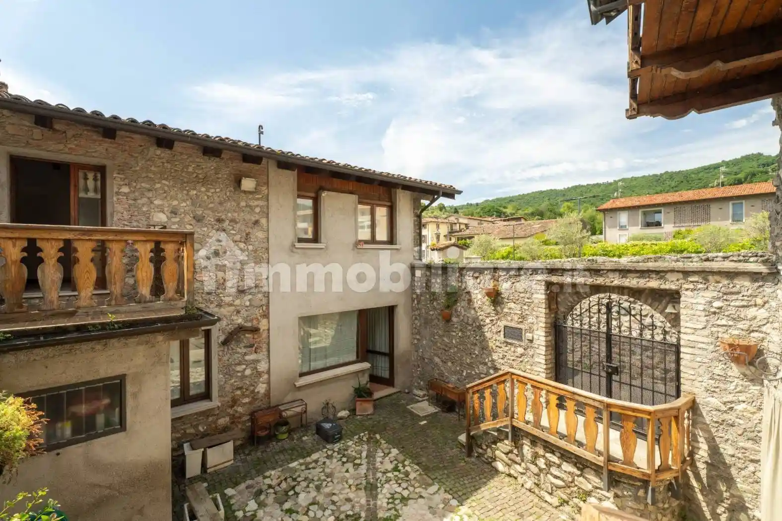 Casa indipendente in vendita a Salò