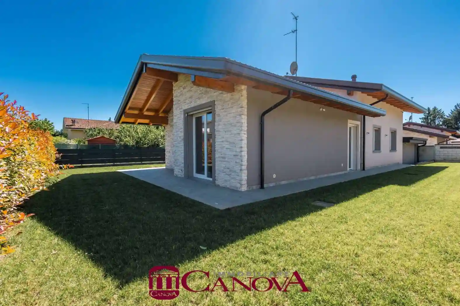 Villa - foto 2