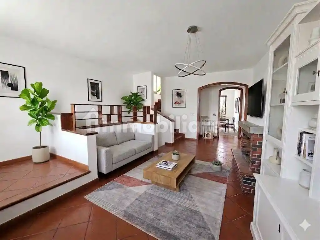 Casa indipendente in vendita a Lucca