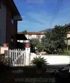 Appartamento in vendita a Camaiore