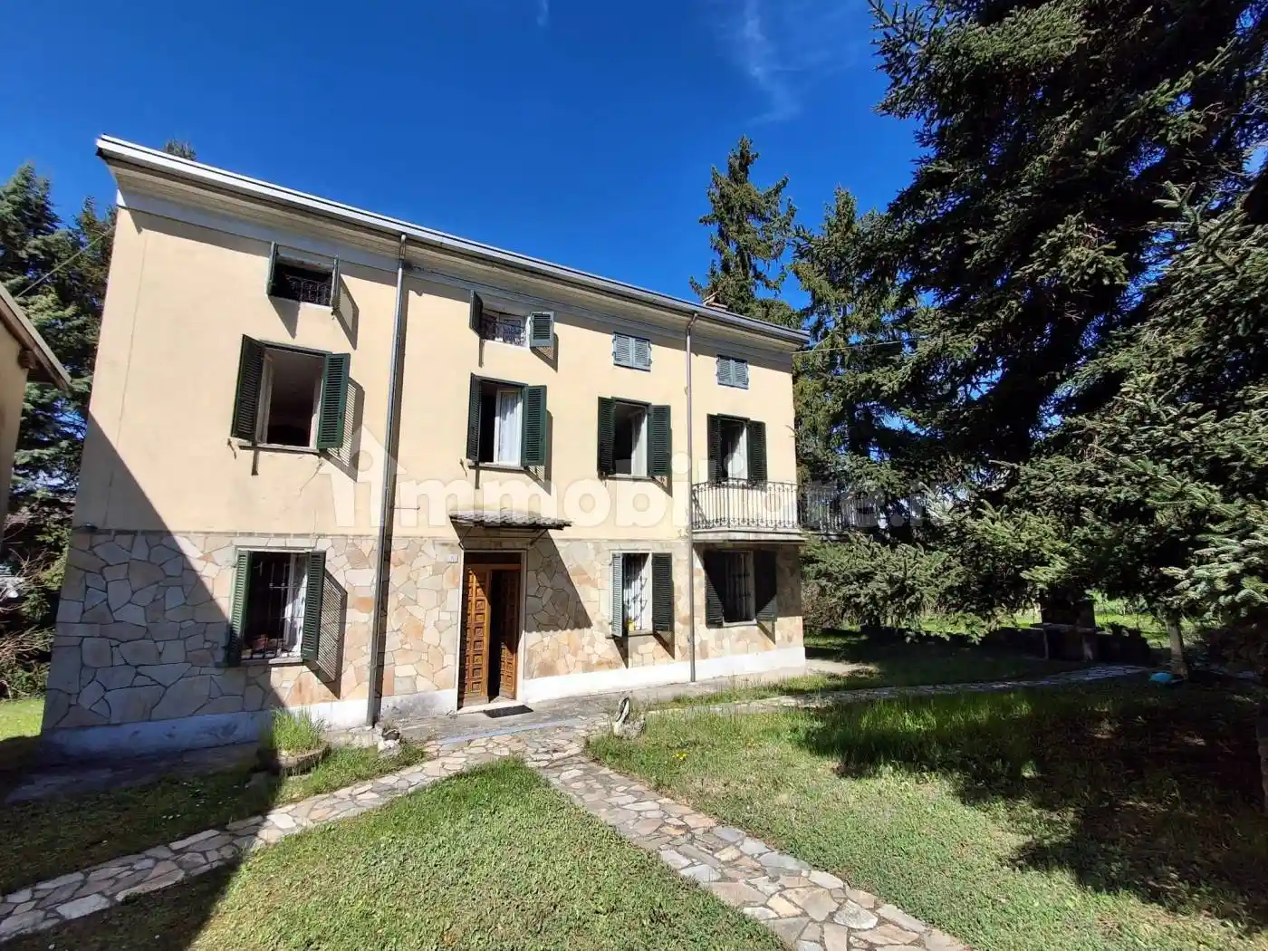Villa in vendita a Godiasco Salice Terme