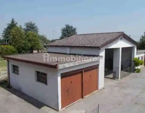 Casa indipendente in vendita a Agna