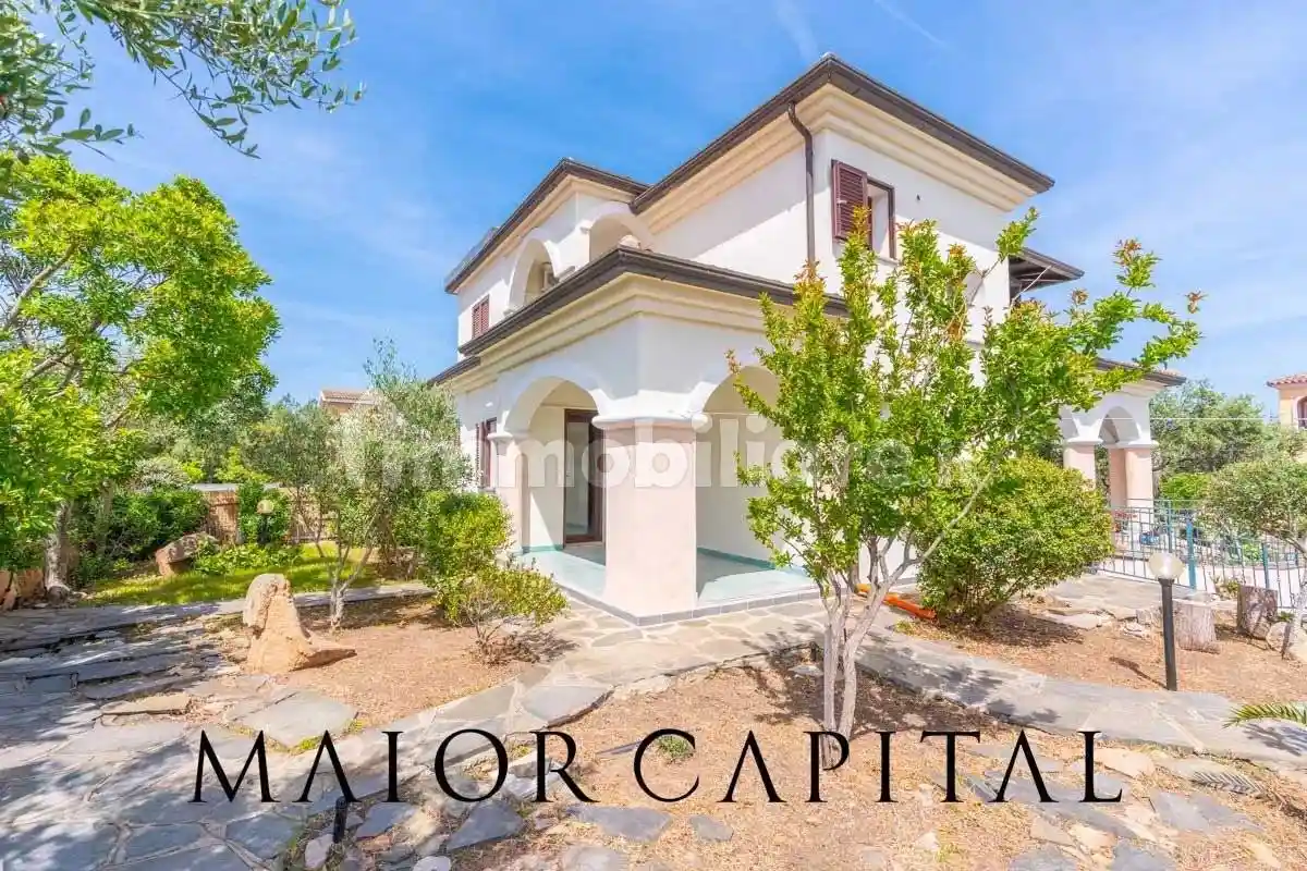 Villa in vendita a San Teodoro