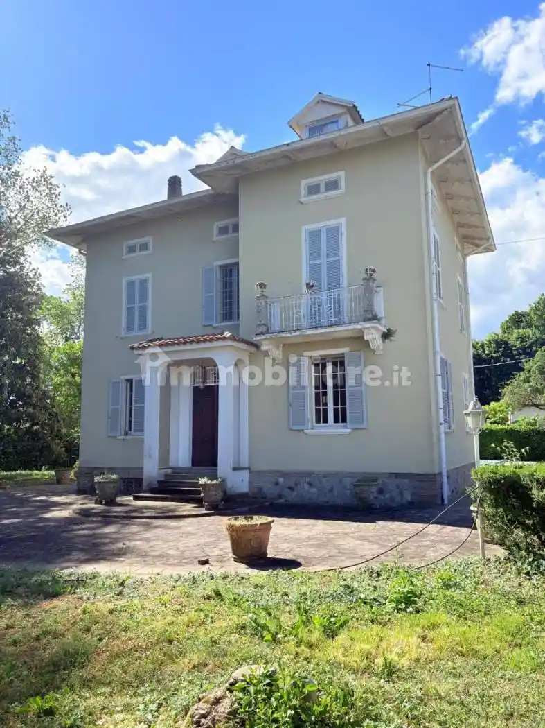 Villa in vendita a Parma