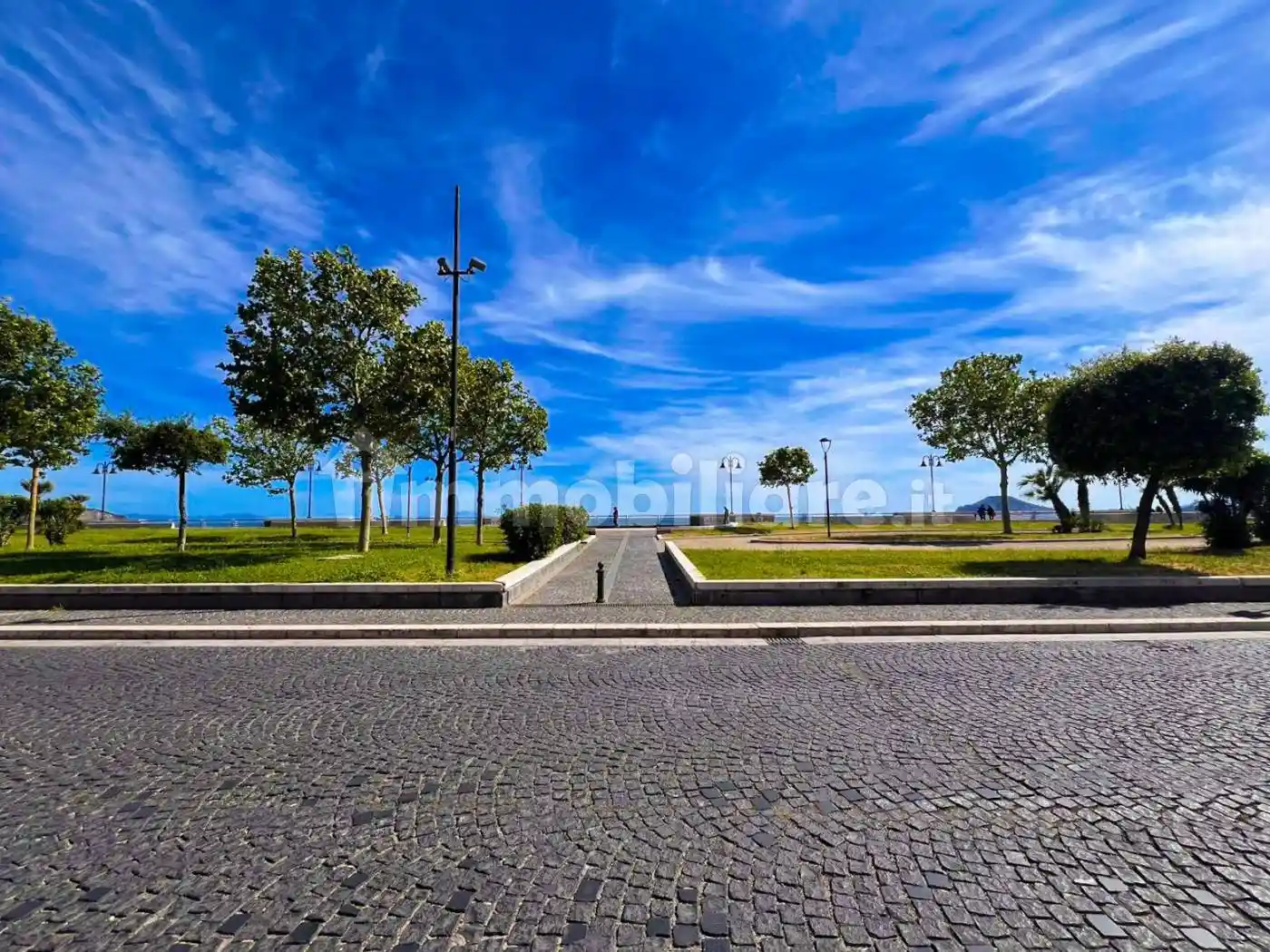 Appartamento in vendita a Pozzuoli