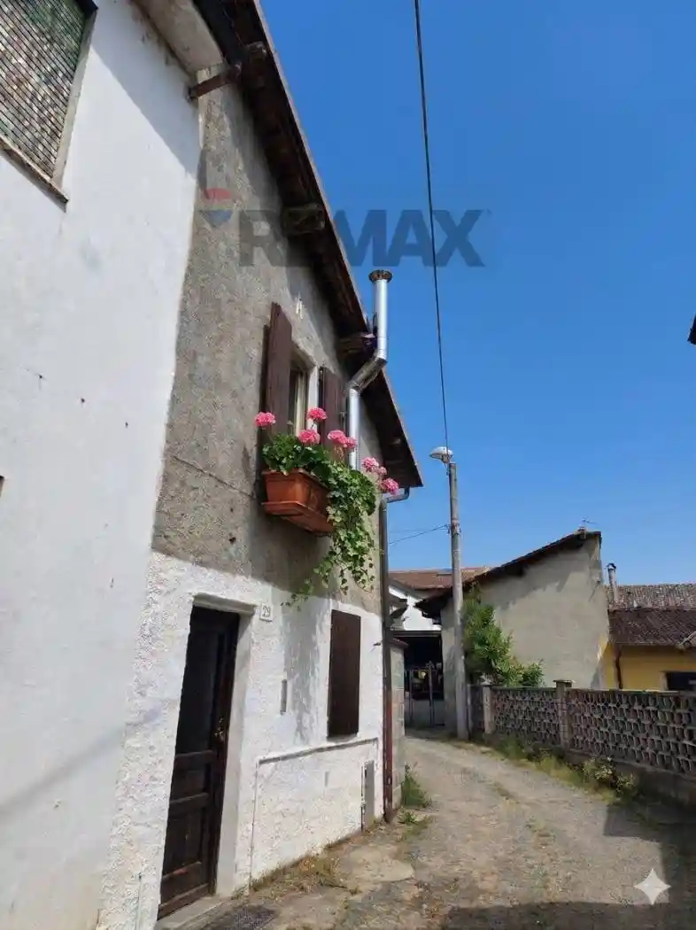 Casa indipendente in vendita a Gravellona Lomellina