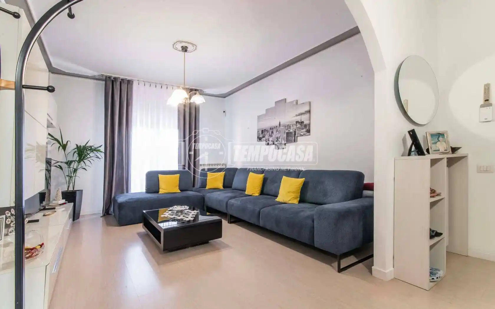 Appartamento in vendita a Gorla Minore