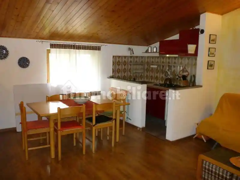 Appartamento in vendita a Pievepelago