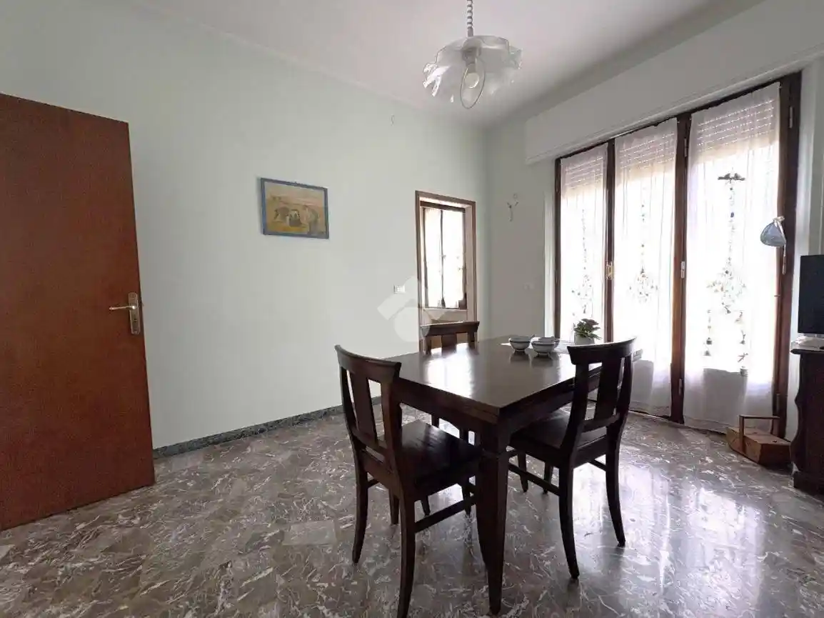 Casa indipendente in vendita a Massa