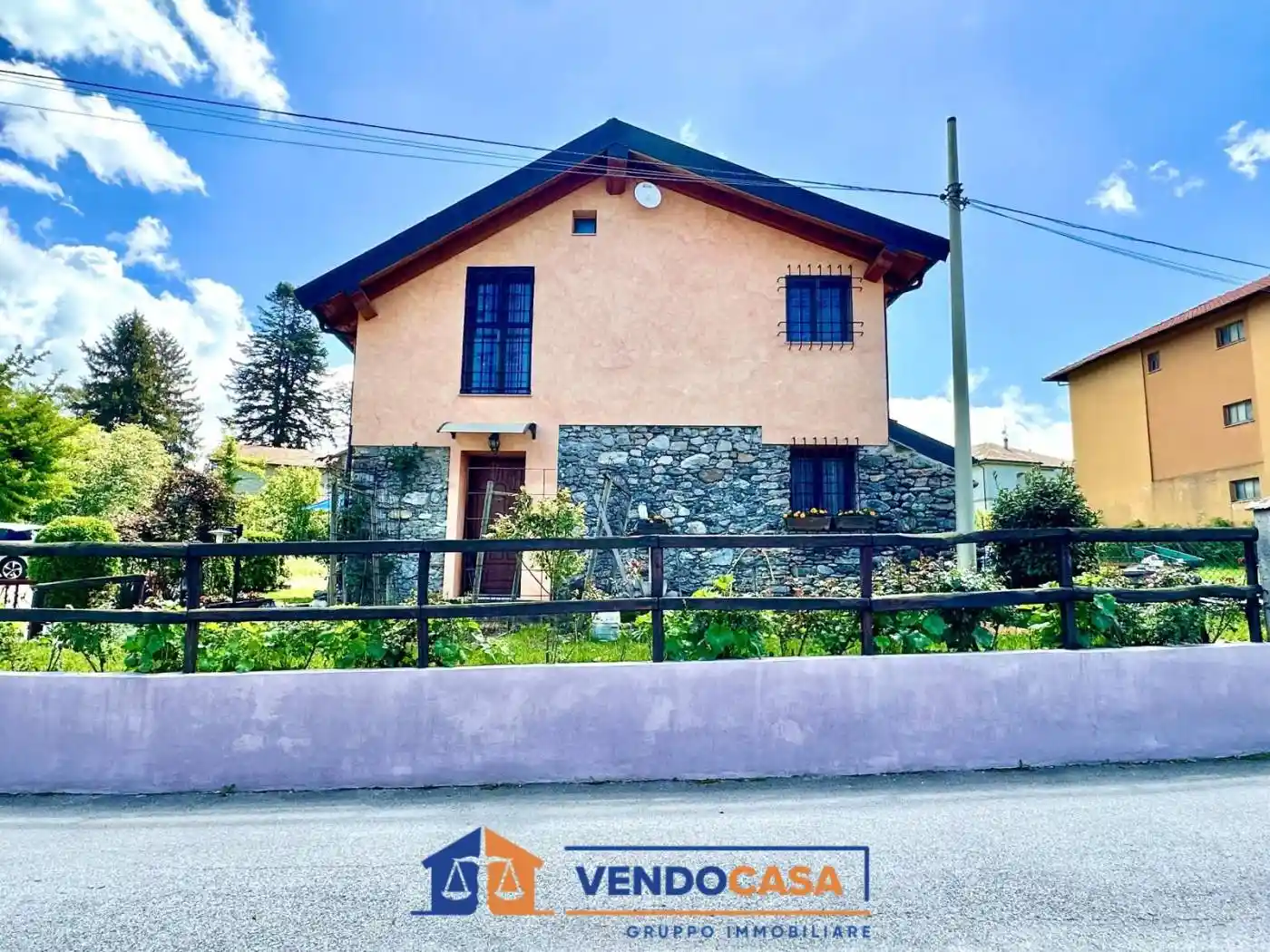 Villa in vendita a Bardineto
