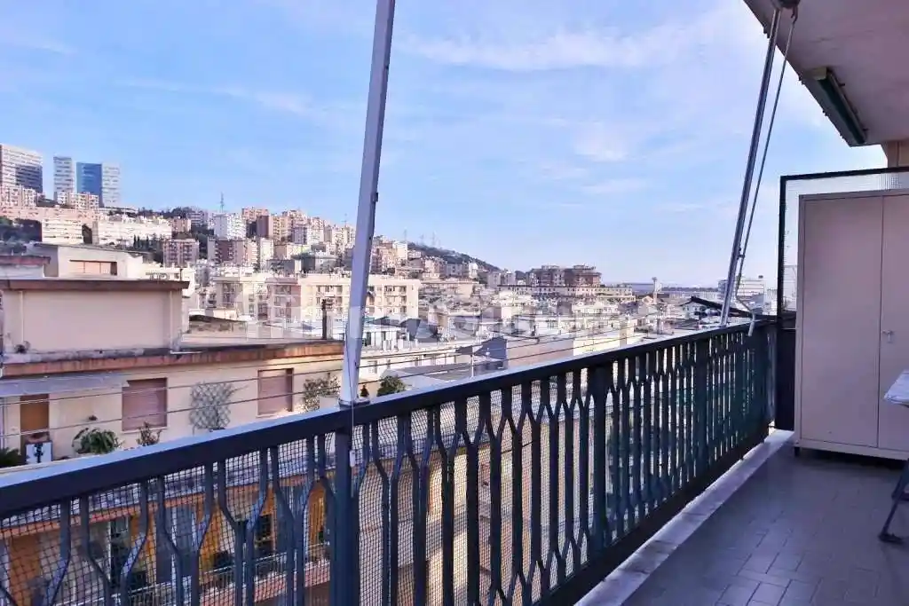 Appartamento in vendita a Genova