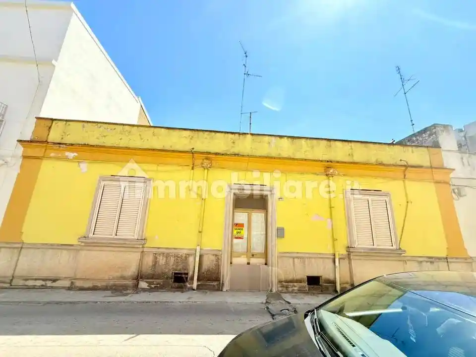 Casa indipendente in vendita a Cassano delle Murge