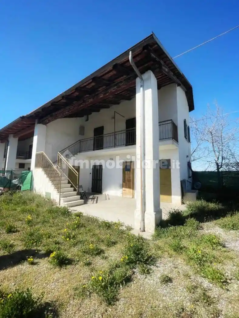 Casa indipendente in vendita a Cuneo