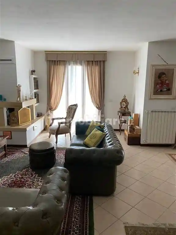 Casa indipendente in vendita a Reggello
