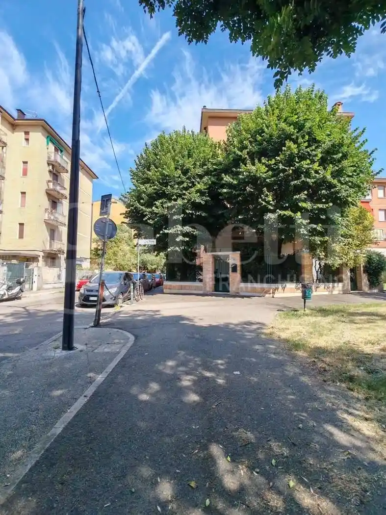 Appartamento in vendita a Bologna
