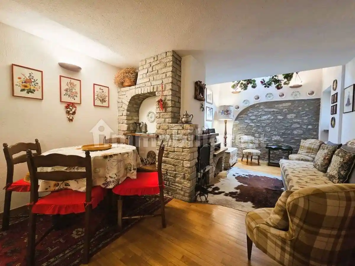 Appartamento in affitto a Courmayeur