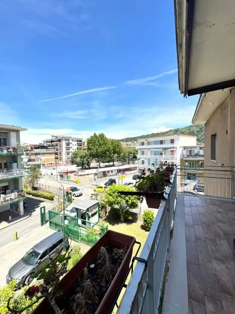 Appartamento in vendita a Napoli