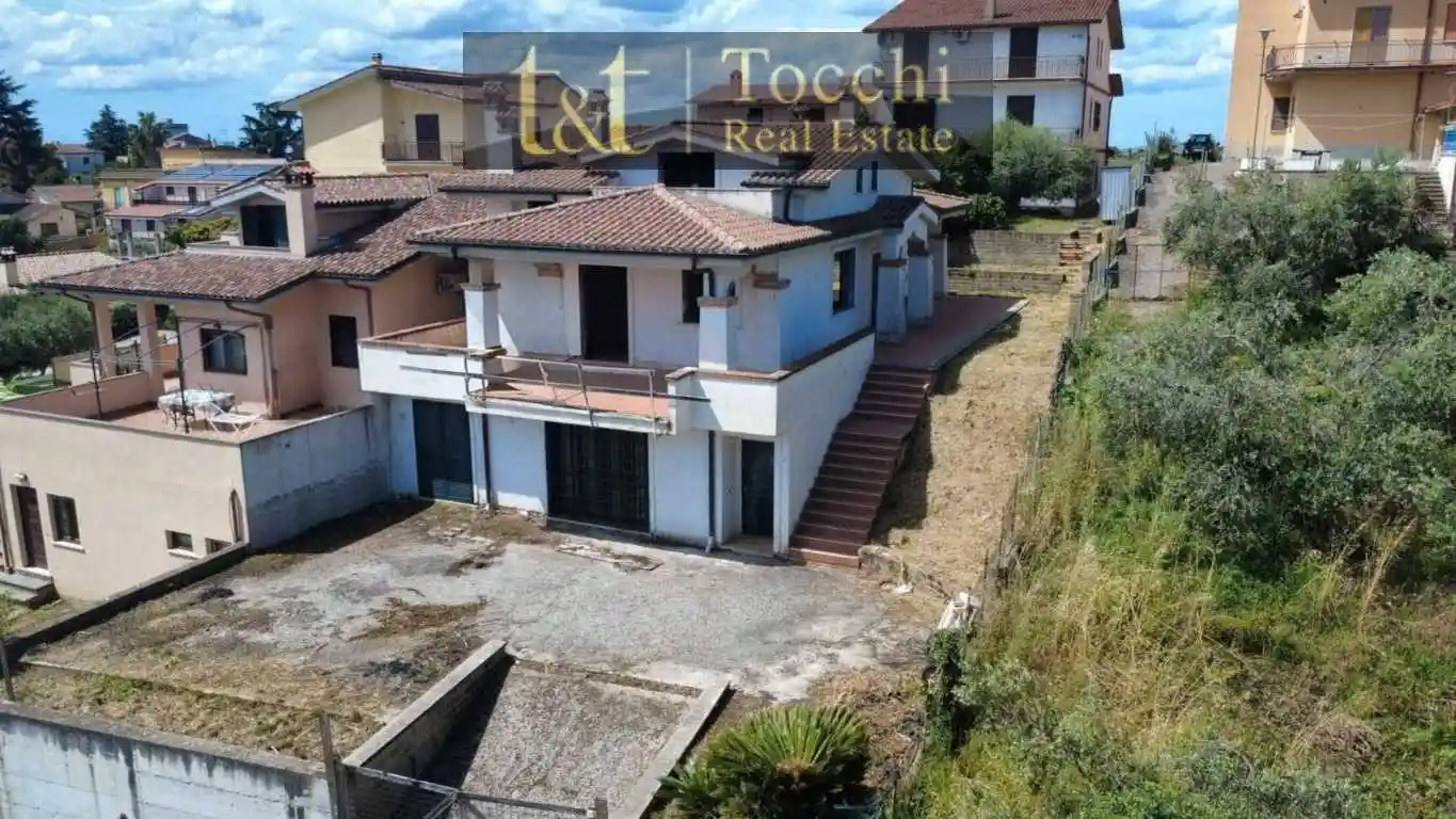 Villa in vendita a Riano