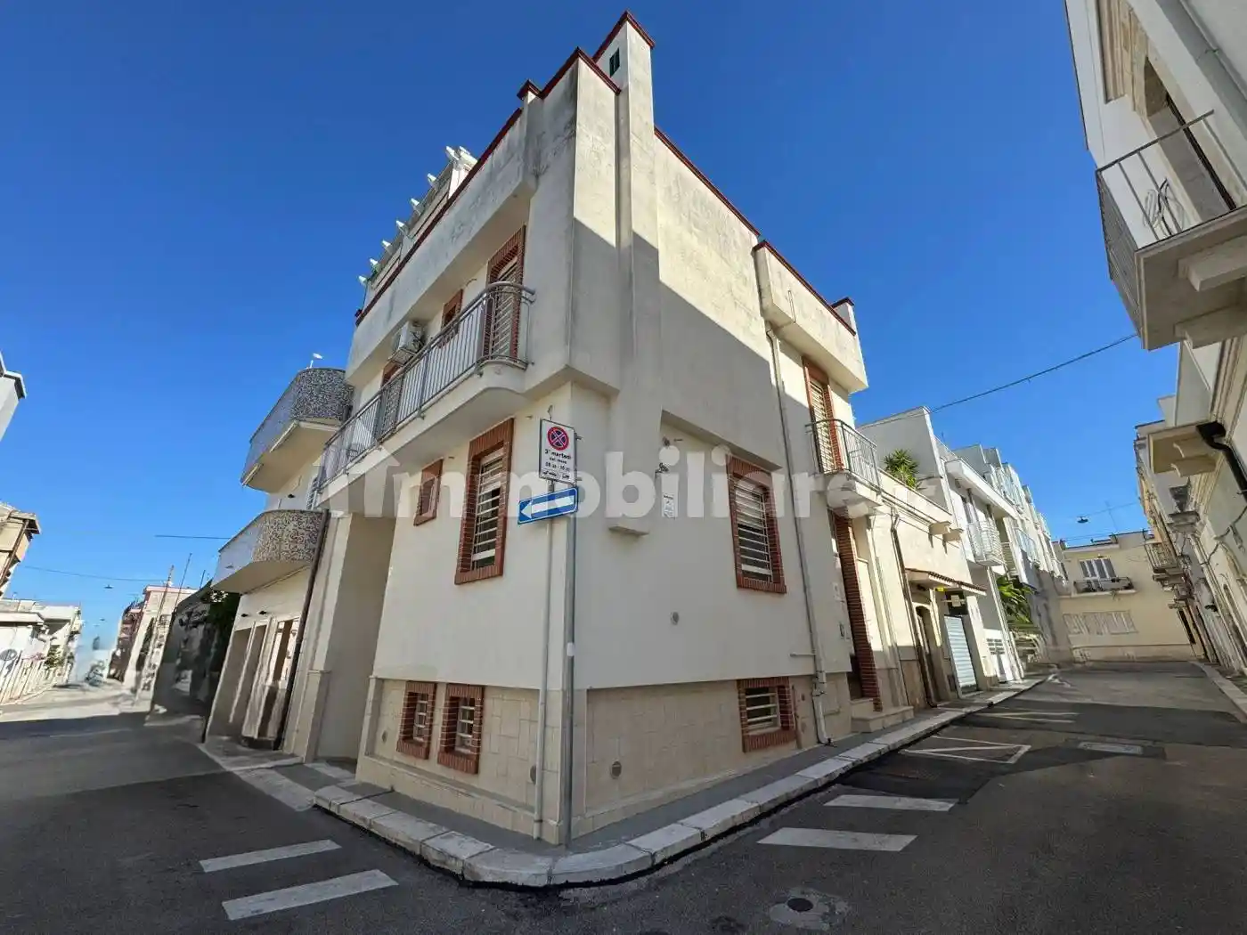 Casa indipendente in vendita a Adelfia
